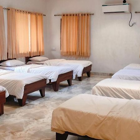 Golden Resort إيغاتبوري المظهر الخارجي الصورة